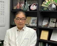 위험한 액체에 뇌가 녹았다…'괴기한 죽음'이 바꾼 의사의 삶