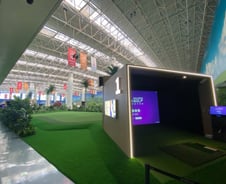 골프 스크린 올라가자 탁 트인 그린 "와!"…세계 첫 시티골프장 가보니[르포]