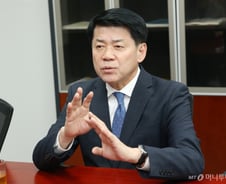 野김준형 "평화로운 남북 분단? 그걸 누가 보장할 수 있나"[인터뷰]