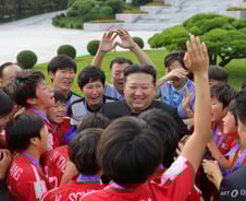 20대 "통일 왜 해요?" 김정은 "두 국가"…그렇다고 통일 포기해?