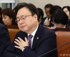 "어려운 집 곳간 털어 대감댁 시주" 공보의 파견 쓰나미, 어느 정도길래