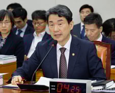 이주호 "어떤 의대도 '5년제 단축안' 원하지 않으면...안 하는 것"