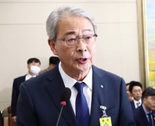 임종룡, "자회사 임원 인사권 폐지..전 임원 친인척 신용정보 등록"