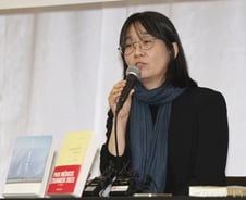 노벨 문학상 '한강'은 누구?.."세계 3대 문학상 중 2개 거머줬다"