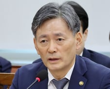 조지호 경찰청장 "딥페이크 성범죄 불안 확산…국민안전 지킬 것"