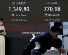 한달간 6조 넘게 판 외국인… 코스피, 2600 밑에서 제자리걸음