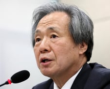 "의료대란, 건보재정 투입 과하다"…정기석 건보공단 이사장 "문제없어"