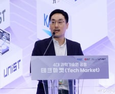 신소재 '탠덤' 태양전지, 중국이 장악한 실리콘 전지 넘어선다