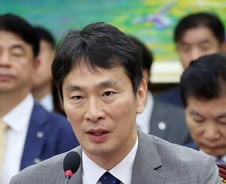 이복현 금감원장 "'주가조작 의혹' 삼부토건, 조사중"