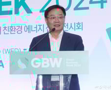 탄소도 줄이고, 미래도 챙긴다…"K-원전 수출 가능성 커져"