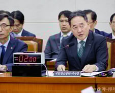 "삼성물산 손배 대상, 박근혜 누락" 지적에…연금공단 "인과관계 부족"