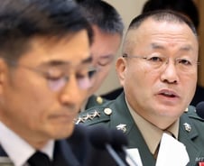 해병대사령관, '채상병 사건' 지적에 반박…야당 퇴장 '1시간 정회'