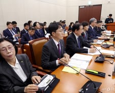 "입양 기록물 관리, 총체적 부실"…아동권리보장원 "책임지고 해결"