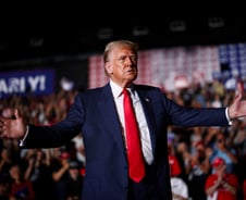 "나도 사전투표 할 거야"…달라진 트럼프, 이유가 있다