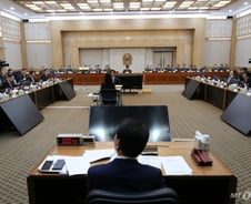 "'북풍' 신원식 해임하라" vs "김정은만 좋은 일"…국방위 국감 '파행'