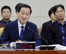 방심위 류희림 "민원인 IP 유출 피해 신고 홈페이지 공지했다"