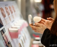 "러시아서 왔다" 외국인도 오픈런…전세계 코덕 몰린 '이곳'[르포]