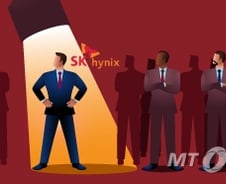 [단독]1위 SK하이닉스에 "나 돌아갈래"…'하→삼→하' 심상찮다