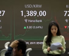 한국서 발 빼던 외국인이 웬일…이 주식 담더니 역대 최고가