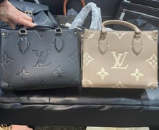 "루이비통 30만엔" 일본인만 데려갔다…명동 '비밀 매장' 들어서자[르포]