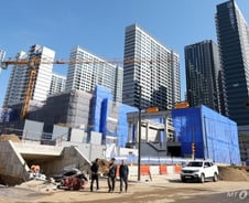 [기자수첩]'단군 이래 최대 잡음' 둔촌주공, 입주 하루 전 준공승인?