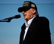 '코인불장' 기대에 찬물…트럼프 흔들리자 비트코인 1억 반납