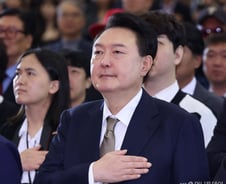 윤 대통령 지지율 22%·국민의힘 29% '최저'…민주당 47%