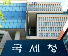 [단독]고객 세금 내주고 캐시백 내 주머니에…5천만원 꿀꺽 법무사들
