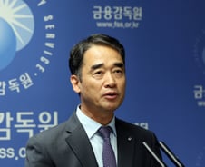 금감원, 고려아연 유상증자 제동…"정정신고서 제출하라"