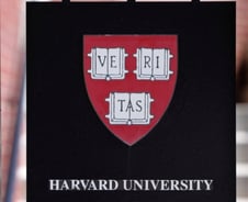 11살 자녀를 하버드에 보내준다는 '대입 컨설팅의 신' [PADO]