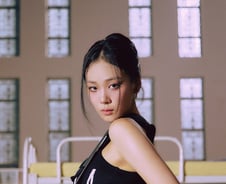 [단독] 비비 신곡 'BURN IT', KBS 가요심의서 "저속한 표현"으로 부적격 판정