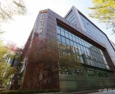 [단독]국민은행, 조였던 가계대출 제한 일부 푼다