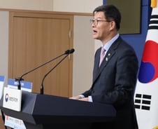 정부 "의료계 끝까지 설득해 개혁 완수…연금개혁, 올해가 '골든타임'"