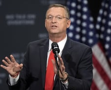 트럼프 변호하고 기부자 이끈 '충성파'들, 잇따라 장관으로