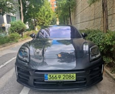 시속 100km까지 단 5초…'유재석·이강인의 픽' 포르쉐 파나메라4[시승기]