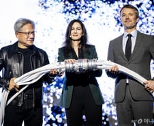 뉴욕증시 긴장케 한 엔비디아…블랙웰만 믿는다 [뉴욕마감]