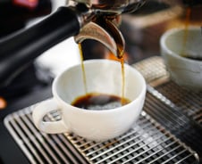 하루 '커피 1잔' 생존율 높였지만…'이 병' 사망률엔 영향 없었다