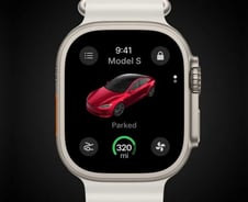 [IT썰]테슬라, 애플워치용 차량 관리 앱 출시…스마트폰 앱 그대로