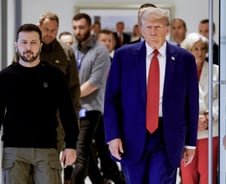 전쟁 끝 보이나…"우크라, 트럼프 2기팀과 '종전' 논의 시작"