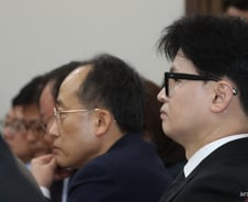 [단독]한동훈, 與소장파 '임기단축 개헌 요구' 미리 듣고 '반대' 안했다