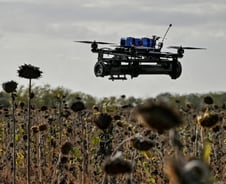 우크라이나의 가장 치명적인 드론 조종사가 된 '덕후' 게이머들 [PADO]