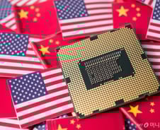 관세폭탄 맞은 중국, 엔비디아에 분풀이…나스닥 일보후퇴 [뉴욕마감]