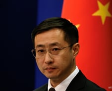 中대변인, 윤 대통령 탄핵 입장 묻자..."한국의 내정, 논평하지 않겠다"