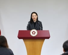 헌재 "尹 탄핵 심판 서류 송달 여부 확인 안돼…변론 생중계 없어"