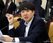 '조기 대선' 노리는 이준석의 측근 교체됐다…李 "어떤 소통도 없었어"