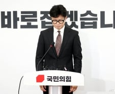 국민 53% "국민의힘=여당 인정 못해"…59% "민주당이 대체 가능"
