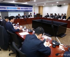 [단독]쿠팡, '빠른 정산' 법인사업자 적용...물류센터 개선 1000억 투자