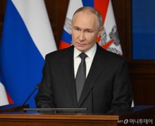 푸틴 "트럼프와 대화할 준비 됐다…원하면 언제든 만난다"
