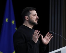 젤렌스키도 푸틴도, 트럼프에 러브콜…"우리 편에" "언제든 대화"