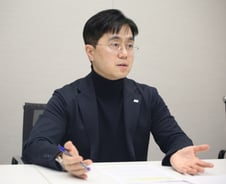 "2025년은 미국투자 대중화 원년...장기 투자 나서라"